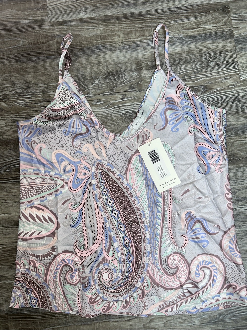 THE NOLI SHOP Paisley V-Neck Cami Tank Top - Pink Multi